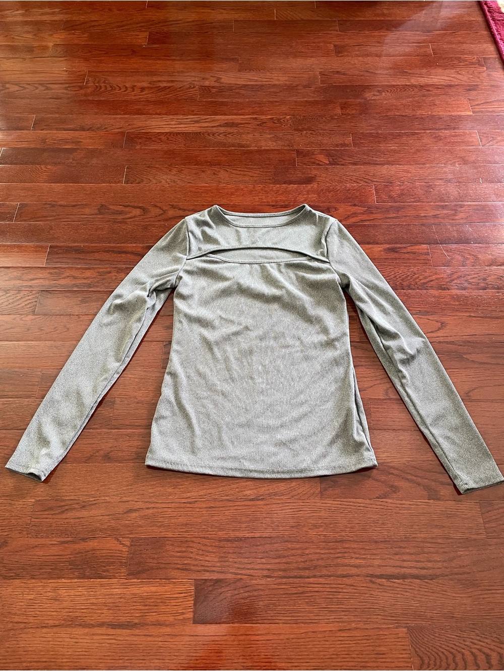 Women’s Shein Grey Long Sleeve Crew Neck Top (size Small) 🩶
